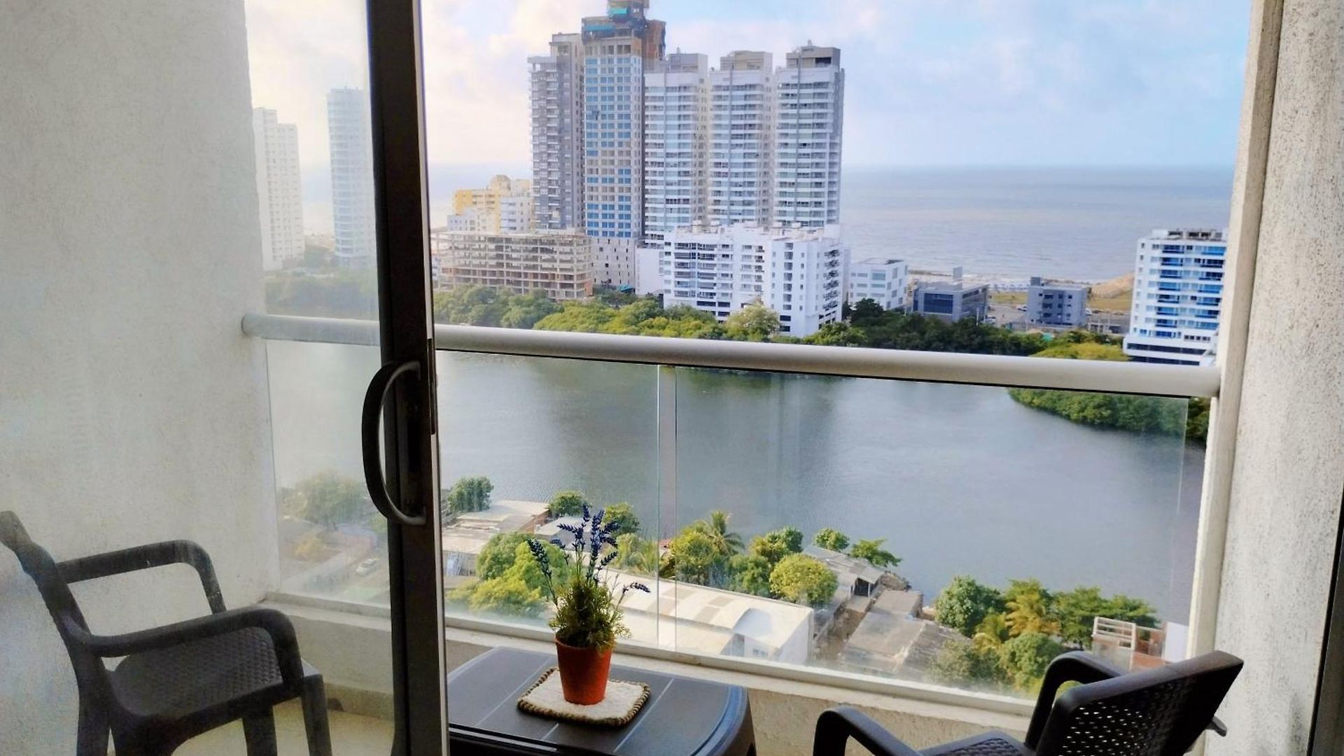 New Frente Al Mar, Cerca Getsemani Apartment *