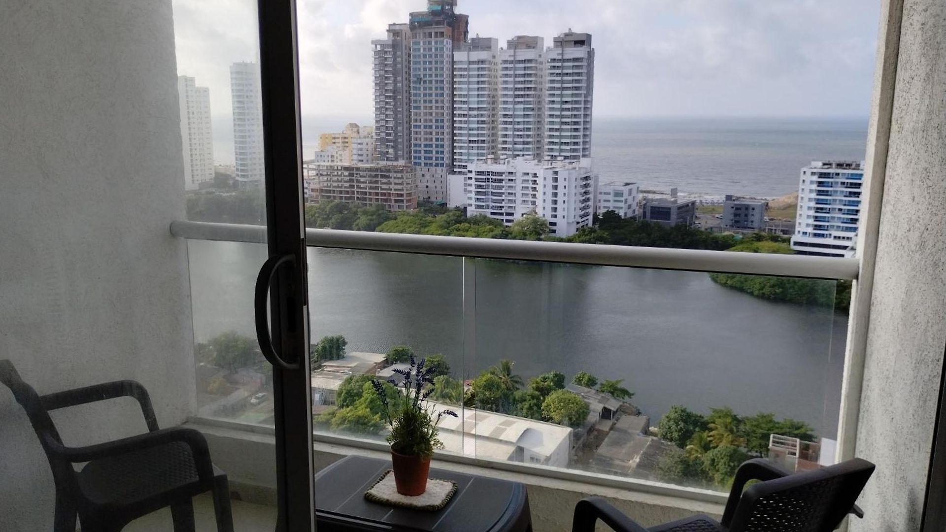 Apartment New Frente Al Mar, Cerca Getsemani *